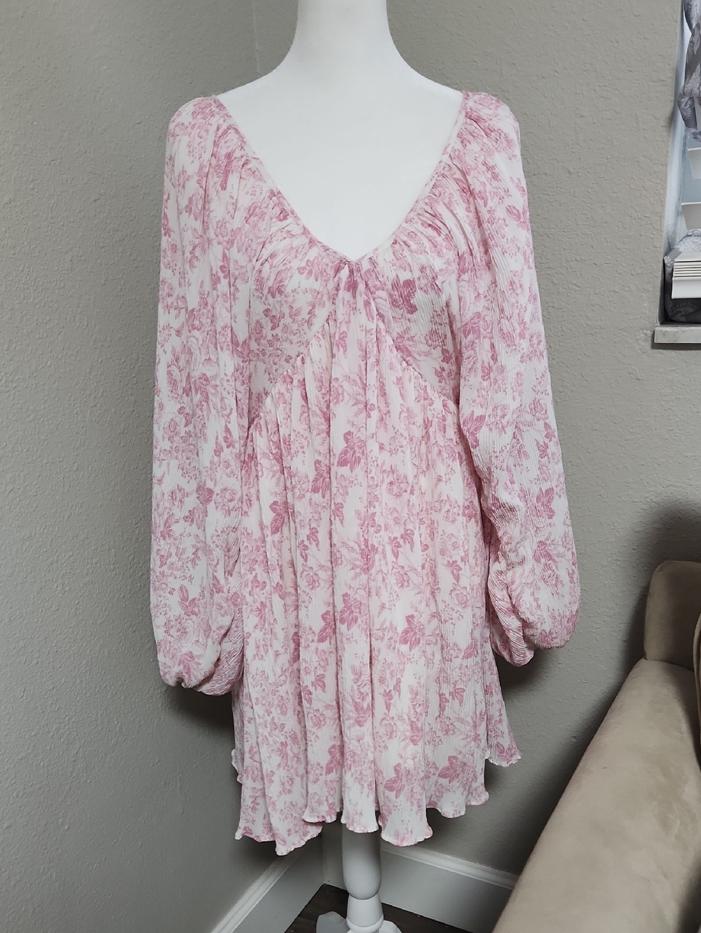 Mable pink floral print dress - Picture 3 of 10